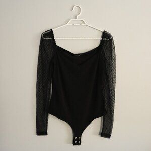 Dynamite Women's‎ Black Sz M Mesh Long Sleeve Square/V-Neck Stretch Bodysuit